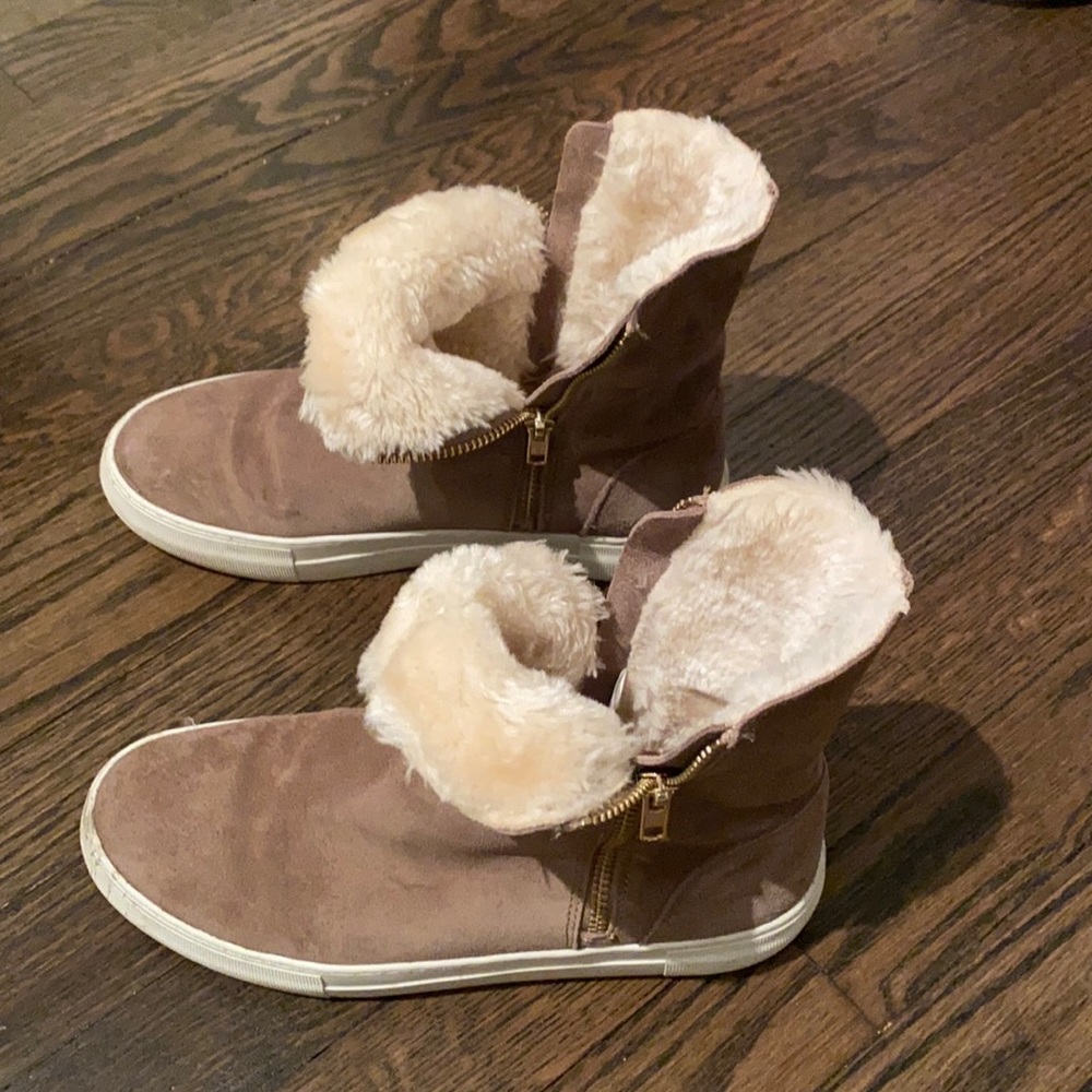 Jslides Faux Shearling Suede Boots